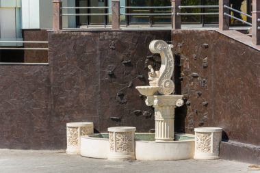 Taşkent, Özbekistan'a küçük bir çeşme. 