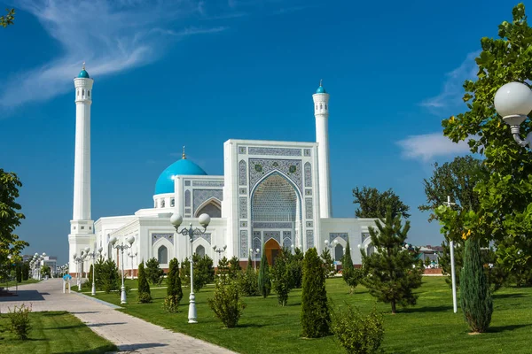 Taşkent, Özbekistan'a küçük beyaz Camii. 