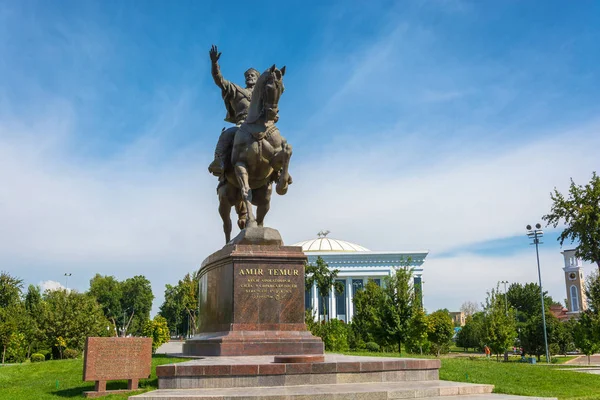 Monumentet Amir Timur i Tasjkent, Uzbekistan. — Stockfoto