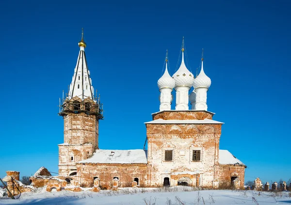 The restoration of the temple in the village of Dunilovo, Shuya — Stock Photo, Image