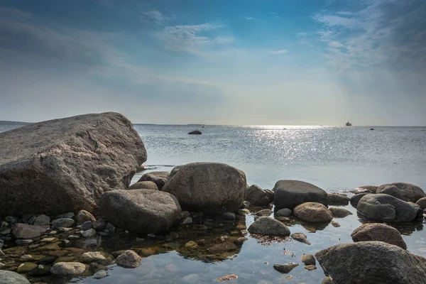 The rocky shore of the White sea. — Stock Photo, Image