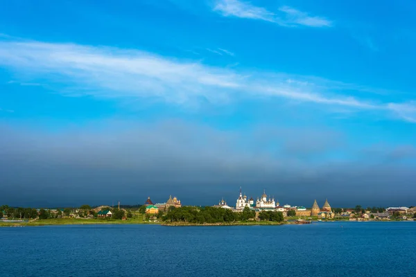 Nézd a Szoloveckij-kolostor, a fehér-tenger. — Stock Fotó