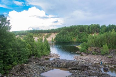 Bir eski volkan üzerinde Girvas, Karelya. 