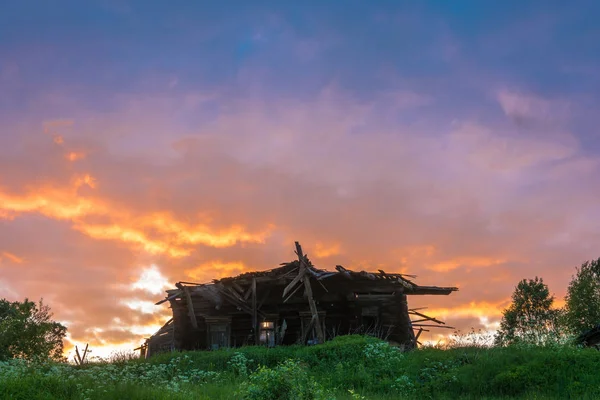 Pueblo abandonado de Pavlovo en la región de Kostroma . —  Fotos de Stock