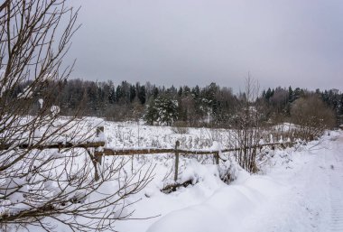 Kış kırsal arazisi. 