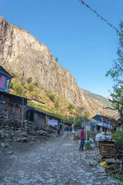 Nepal Mart 2018 Turist Bir Dağ Köyünde Bir Parça Annapurna — Stok fotoğraf