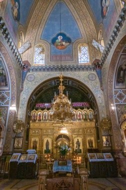 Yalt 'taki Aziz Alexander Nevsky Katedrali' nin zengin dekorasyonu.