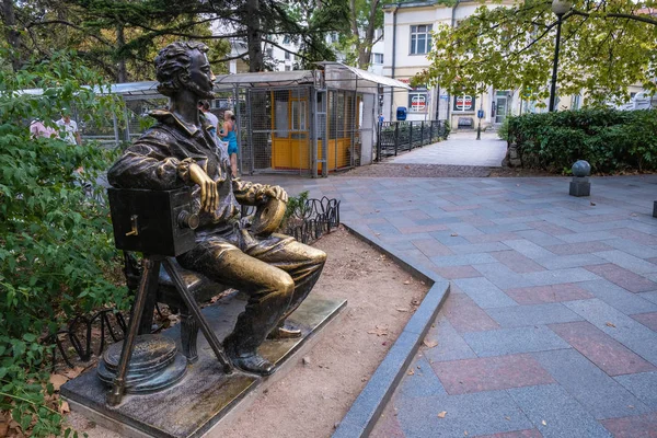 Monumento a Alexander Khanzhonkov - el creador de la f rusa — Foto de Stock