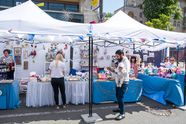 Деревня Евровидения. Украина, Киев. В 2017 году. Редакция. Папа Ви
