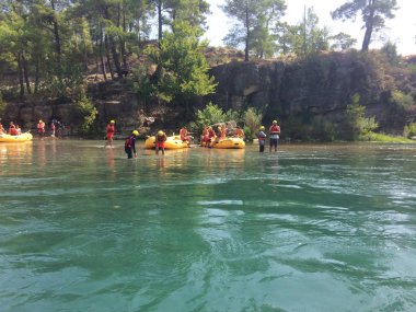 Yazı işleri. 10 Eylül 2017. Manavgat, Türkiye. İhtiyaç molası. Bir gr