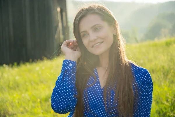 Beautiful Young Woman Laughing Sunlight Meadow Wildflowers Old Mill Background — Stock Photo, Image