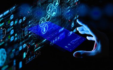 Ui izleme sistemi yazılımı ile akıllı fabrika otomotiv endüstriyel makine ile mühendis el kontrol ve kontrol kaynak robotik otomatik silah simgesi.