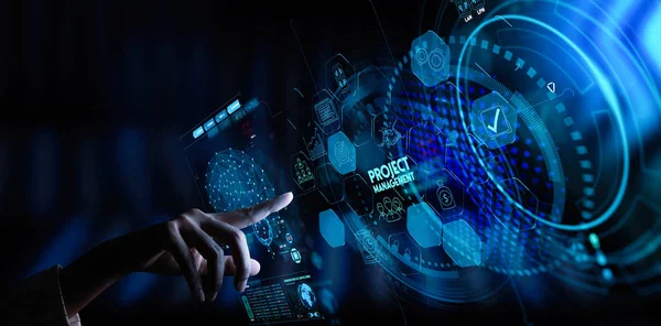 proje yöneticisi ve planlar zamanında görevleri ve kilometre taşları planlama hakkında simgeler ile el çalışma, Ui bilgisayar maliyet yönetimi