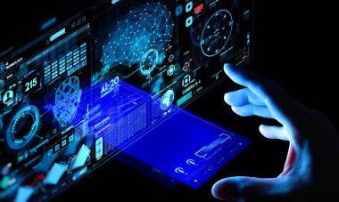 Kripto para birimi ve Ai akıllı telefon arayüzü ile çalışan iş adamı.