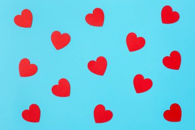 Mavi, romantik konseptte kalpsiz desen