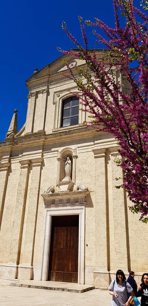 Апулия, Италия - церковь старой архитектуры — стоковое фото
