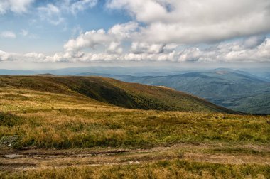 Güzel dağ yamaçlarında