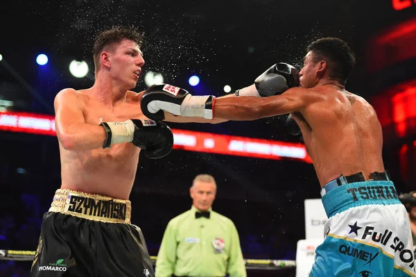 Un boxeur non identifié dans le ring pendant la lutte pour le classement des points — Photo