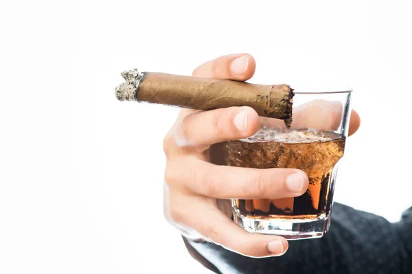 Mano maschile con whisky — Foto Stock