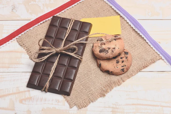 Dark chocolate bar oatmeal cookies — Stock Photo, Image