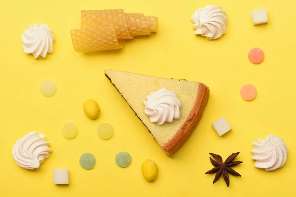 Slice of pie with sweets — Stock Photo, Image