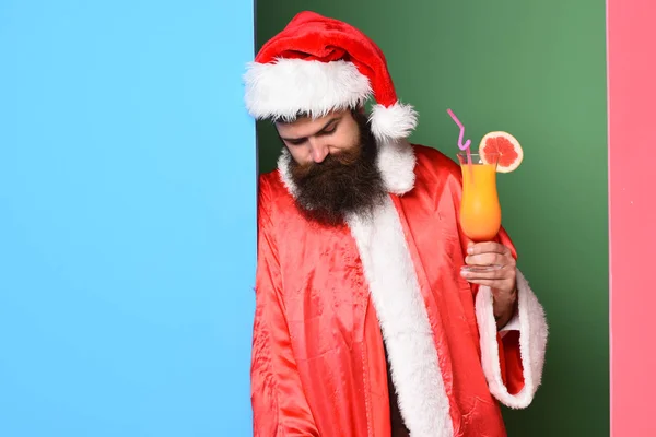 Bouleversé barbu père Noël claus homme — Photo