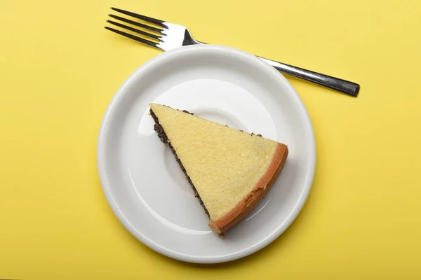 Poppy pie on white plate — Stock Photo, Image