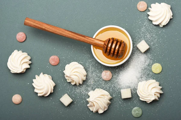 Honey and stick with marshmallows — Stock Photo, Image