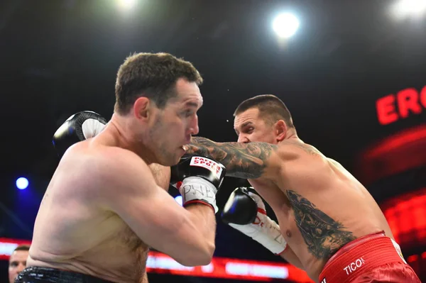 An unidentified boxers in the ring during fight for ranking points — Stock Photo, Image