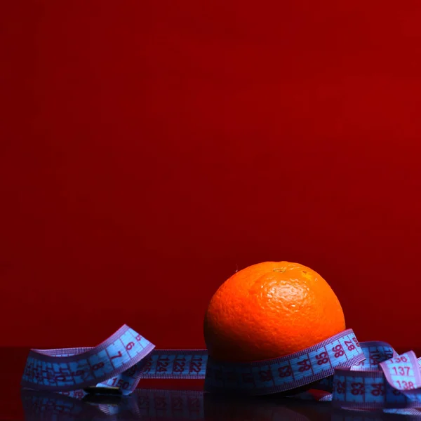 Centímetro em torno de laranja — Fotografia de Stock