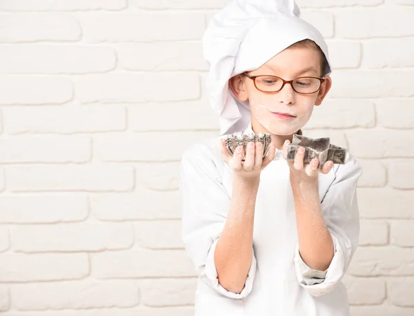 Gekleurd schattig kok chef-kok jongen — Stockfoto