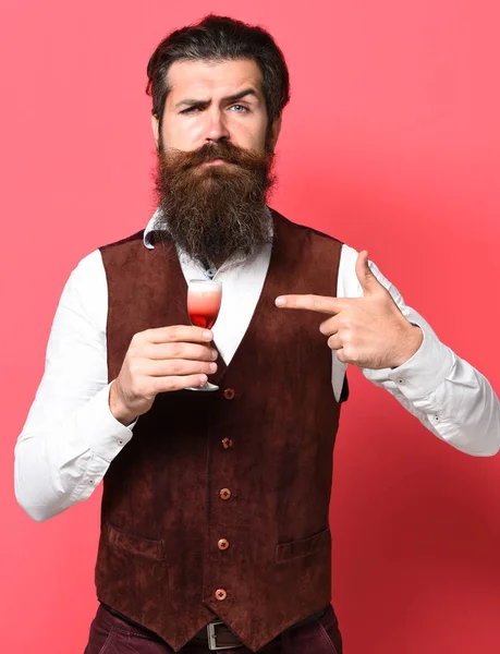 Serious handsome bearded man — Stock Photo, Image