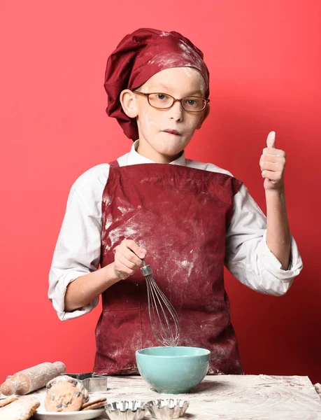 Foltos aranyos szakács fiú — Stock Fotó