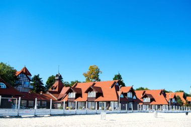 kumlu sahilde tatil evleri