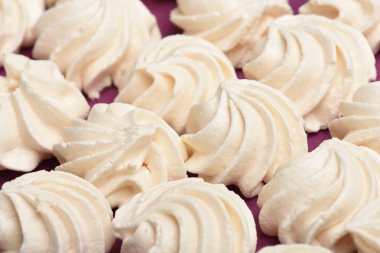 Beyaz tatlı şekerleme