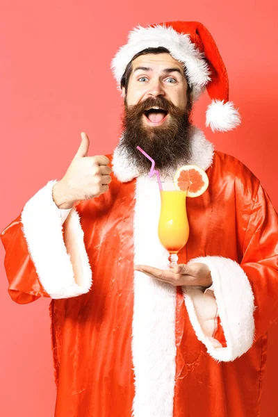 Schöner bärtiger Weihnachtsmann — Stockfoto