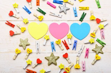 Sevgililer günü kartları clothespins ile