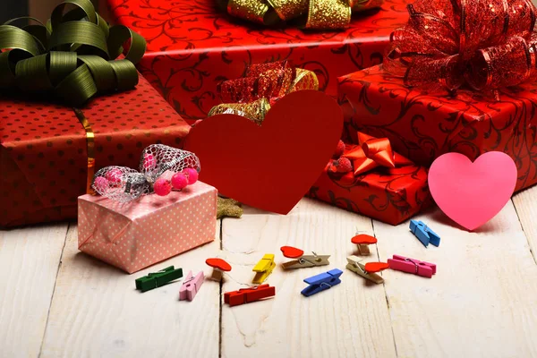 선물 또는 clothespins와 gifst — 스톡 사진