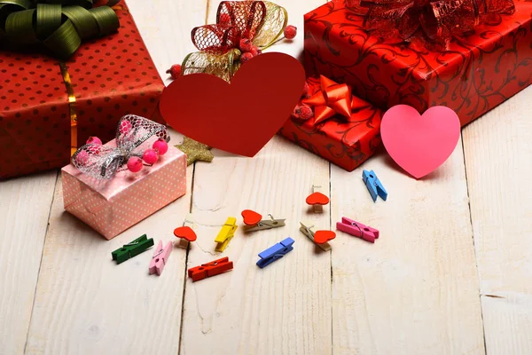 선물 또는 clothespins와 gifst — 스톡 사진