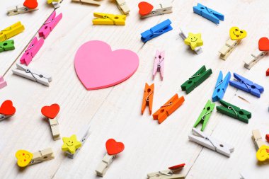 Word clothespins tarafından yapılan aşk