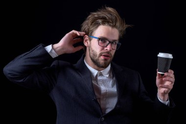 Takım elbiseli iş adamı