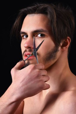 makaslı sakallı maço