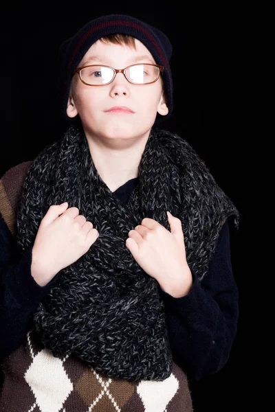 Pequeño chico nerd en gafas — Foto de Stock