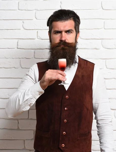 Serious handsome bearded man — Stock Photo, Image