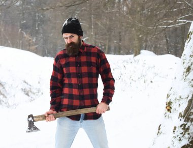 Yakışıklı ya da oduncu.