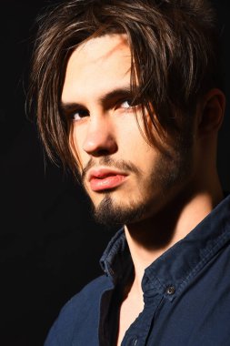 makaslı sakallı maço