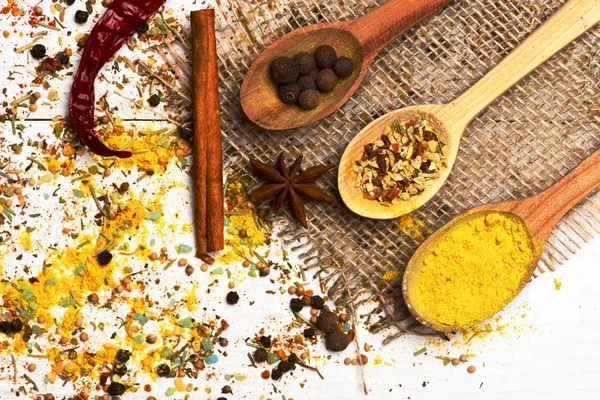 Çeşitli aromatik baharat seti — Stok fotoğraf