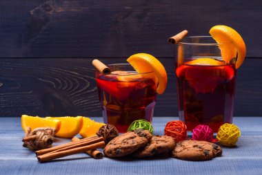 çay veya tarçın, portakal, süper Noel'de mulled şarap