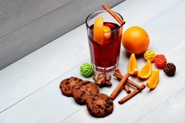 çay veya tarçın, portakal, süper Noel'de mulled şarap