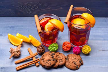 çay veya tarçın, portakal, süper Noel'de mulled şarap